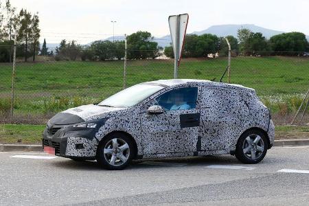 Erlkönig Renault Clio