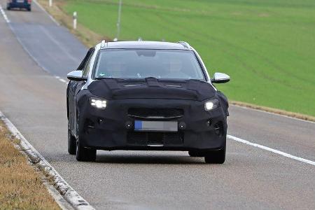 Erlkönig Kia Ceed SUV