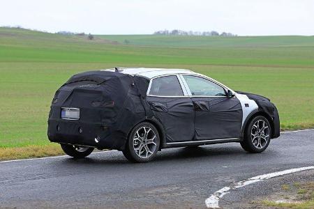 Erlkönig Kia Ceed SUV
