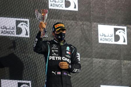 Mercedes und Hamilton: Wolff geht nicht von Dreijahresvertrag aus Mercedes und Hamilton: Wolff geht nicht von Dreijahresvertrag aus