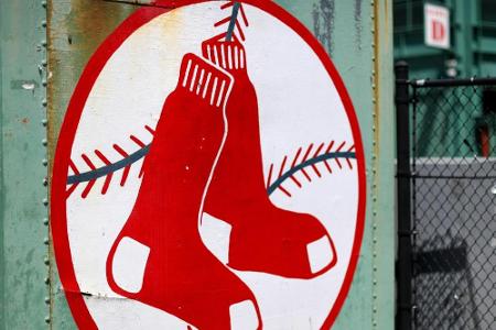 Red Sox engagieren erste schwarze Trainerin im Profi-Baseball Red Sox engagieren erste schwarze Trainerin im Profi-Baseball