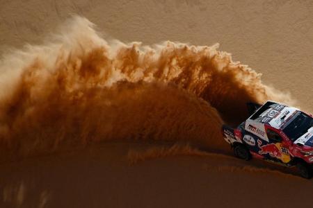 Dakar: Hattrick für Toyota-Pilot Al-Attiyah - Peterhansel vorn Dakar: Hattrick für Toyota-Pilot Al-Attiyah - Peterhansel vorn