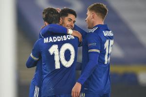 Premier League: Leicester bleibt an Spitzenduo dran