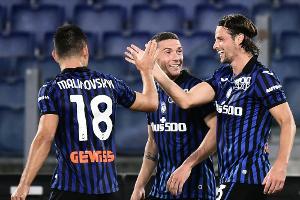 Gosens trifft bei Bergamo-Sieg, Inter vorerst vorne
