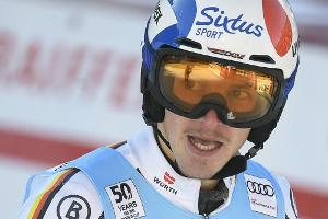 Slalom in Alta Badia: Vinatzer führt, Straßer 15.
