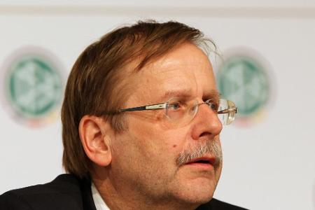 UEFA-Exekutivkomitee: Koch mit acht weiteren Kandidaten auf Bewerberliste - Peters kandidiert für FIFA-Rat