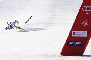 Chaos-Rennen in Kitzbühel: Feuz siegt, Deutsche stark, Kryenbühl stürzt schwer