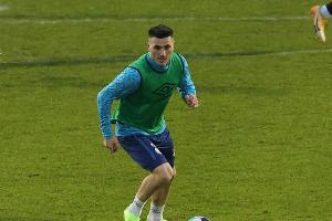 Kolasinac läuft bei Schalke-Debüt als Kapitän auf
