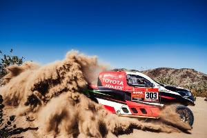 Toyota-Pilot Al-Attiyah vor X-Raid-Duo Peterhansel und Sainz