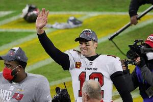 NFL: Brady im ersten Heim-Super-Bowl - Superstar-Duell mit Mahomes