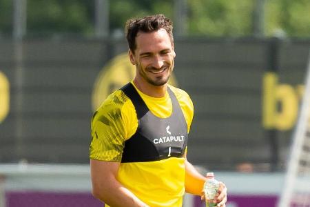 2016 wechselt Hummels nach acht Jahren beim BVB zum FC Bayern. Drei Jahre spielt er für seinen Jugendklub, dann folgt die Ke...