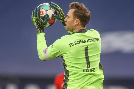 Früh gefordert, parierte gegen Bebou mit einem klasse Fußreflex (8.). Zu Beginn der zweiten Halbzeit bei Baumgartners Volley...