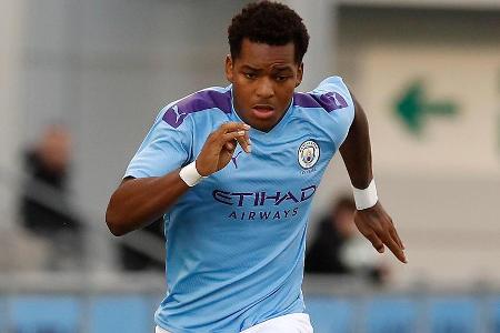 Wie Sancho stammt auch Jayden Braaf aus dem Stall von Manchester City, könnte mangels Perspektive aber den Weg nach Dortmund...