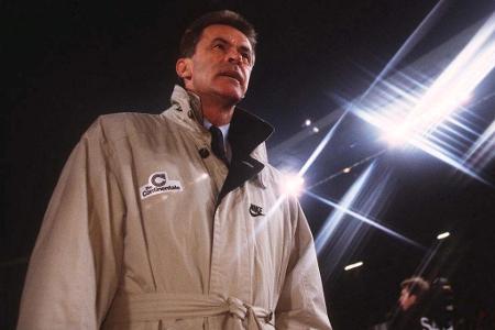 1991 wurde der BVB auf Hitzfeld aufmerksam. In seinem ersten Jahr als Coach errangen die Schwarzgelben überraschend die Vize...