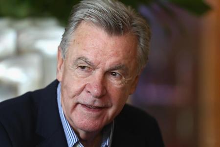 Heute ist Hitzfeld gern gesehener Interviewpartner in den Medien, seine Meinung zum Fußball, insbesondere zu seinen Ex-Klubs...