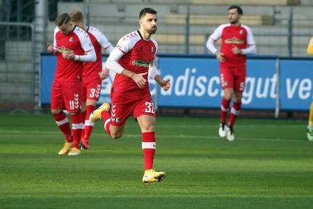 Der SC Freiburg ist (mal wieder) eine der großen Überraschungen der Saison. Vom 9. bis zum 15. Spieltag blieben die Breisgau...