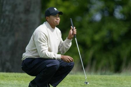 Golfstar Woods mit schweren Beinverletzungen nach Autounfall Golfstar Woods mit schweren Beinverletzungen nach Autounfall