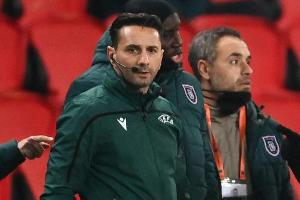 Nach Rassismus-Eklat in Paris: UEFA eröffnet Verfahren gegen zwei Schiedsrichter