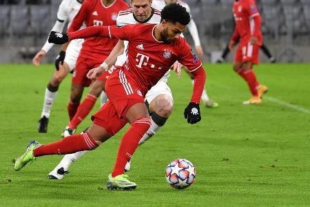 Gnabry gehört zu den Spielern, die dem Mammutprogramm in den letzten Wochen Tribut zollen mussten. Der Nationalspieler zeigt...