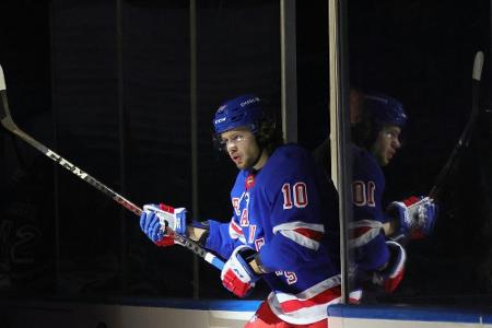 Vorwürfe aus Russland: NHL-Stürmer Panarin legt Pause ein Vorwürfe aus Russland: NHL-Stürmer Panarin legt Pause ein
