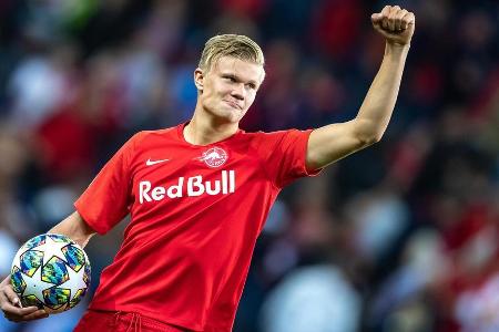 Wirklich ins Rampenlicht spielte sich Erling Haaland mit seinem Doppelpack in der Champions League für Red Bull Salzburg geg...