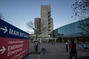 Golf: Woods in anderes Krankenhaus verlegt