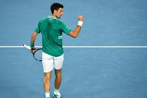 Titelverteidiger Djokovic mit mühelosem Auftakt in Melbourne