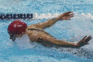 Schwimm-Star Sjöström muss nach Eis-Ausrutscher unters Messer