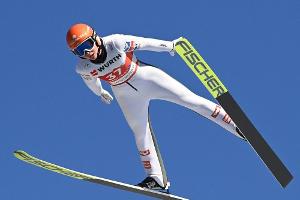 Skispringen: Rupprecht zur Halbzeit Elfte - Kramer führt