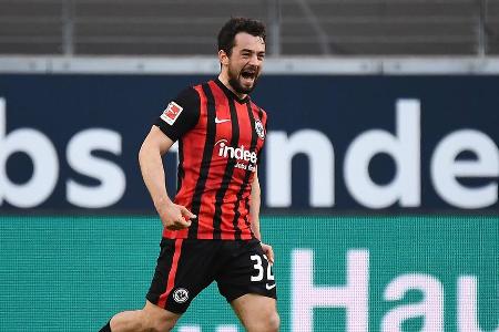 Nach seiner starken Leistung beim 2:1 gegen den FC Bayern kassierte der Frankfurter Wirbelwind ein Sonderlob von Löw. 'Seine...