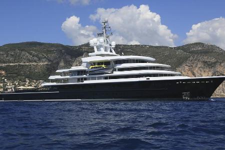 2010 wurde die Luna an Abramovich ausgeliefert. Sie ist die zweitgrößte Expeditionsyacht der Welt. 10 VIP-Kabinen befinden s...