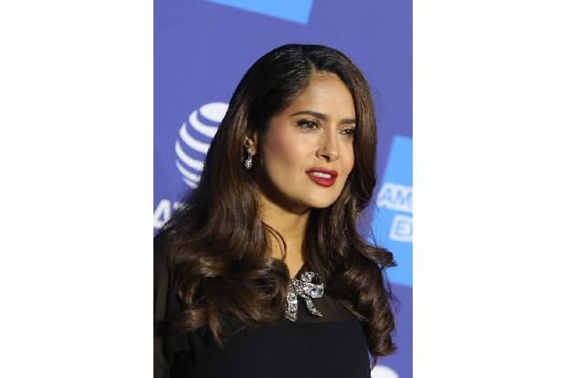 Salma Hayek will mit ihrer Produktionsfirma Ventanarosa Production das noch nicht erschienene Buch 'A Boob's Life: How Ameri... Salma Hayek will mit ihrer Produktionsfirma Ventanarosa Production das noch nicht erschienene Buch 'A Boob's Life: How Ameri...