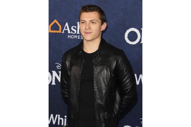 ...sich ins Zeug legte, um interessante Piepstöne von sich zu geben. Tom Holland fand das so komisch, dass er aus dem Lachen...