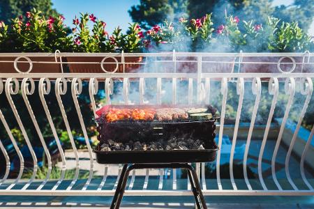 Grillen auf dem Balkon