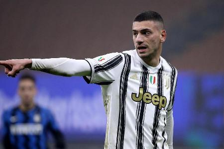 Bei Juve kommt Demiral allerdings kaum zum Einsatz. Erst 29 Mal stand er für die Alte Dame auf dem Platz. Sein Vertrag in Tu...