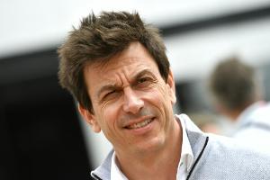 Toto Wolff bleibt Mercedes-Teamchef - Ineos steigt ein