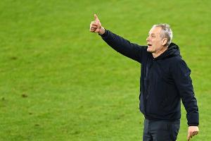 Freiburg siegt und mischt Rennen um den Europapokal auf