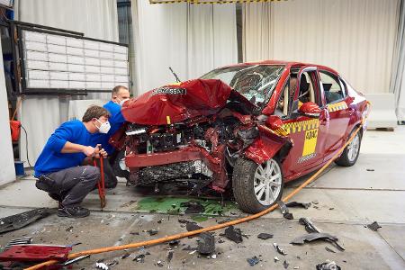 Crashtest ADAC Suda SA01 Crashtest ADAC Suda SA01