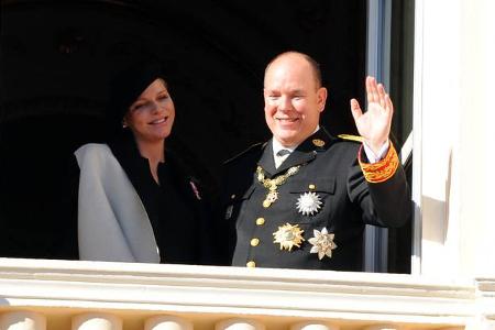 ..den Nachwuchs hält hingegen schon seit Bekanntwerdens der Schwangerschaft an. Knapp drei Jahre nach der Hochzeit ist Charl...