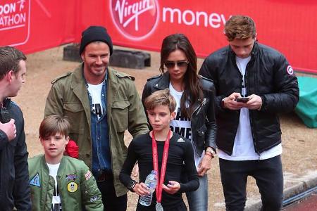 Na, da können Victoria und David Beckham aber zu Recht stolz auf ihren zweitältesten Sohn sein. Der gerade einmal zwölfjähri...
