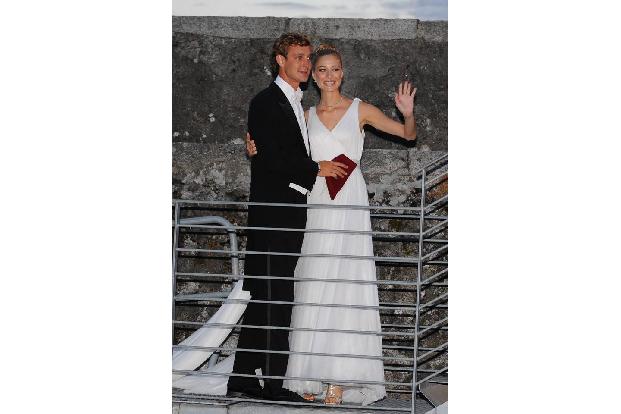 Und wieder eine königliche Hochzeit! Am Wochenende fand die kirchliche Trauung von Pierre Casiraghi und Beatrice Borromeo st...