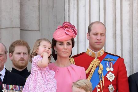 Viel wurde darüber spekuliert, ob es im britischen Königshaus wieder Nachwuchs gibt und Prinz George und Prinzessin Charlott...