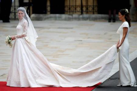 ...dank ihres knackigen Hinterteils, das sie als Brautjungfer bei der Hochzeit ihrer Schwester Kate mit Prinz William im Jah...