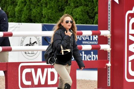 ...findet dort die Hampton Classic Horseshow statt, auf der sich der ehemalige Kinderstar gerne herumtummelt. Denn Mary-Kate...