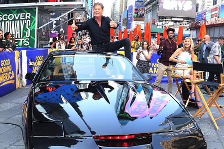 NEW YORK, NY - July 09. David Hasselhoff and KITT on Good M... NEW YORK, NY - July 09. David Hasselhoff and KITT on Good M...