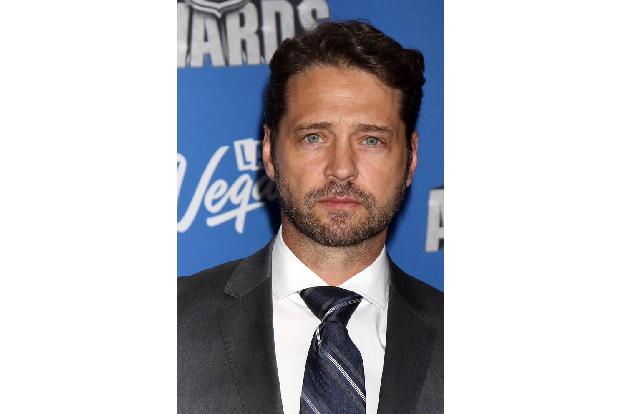 ...Jason Priestly schon weit besser. Auf die große Leinwand schaffte er es zwar auch eher selten, dafür ist er immer wieder ...