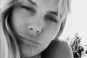 Heidi Klum zeigt sich beim Sonnenbaden ohne Bikini 