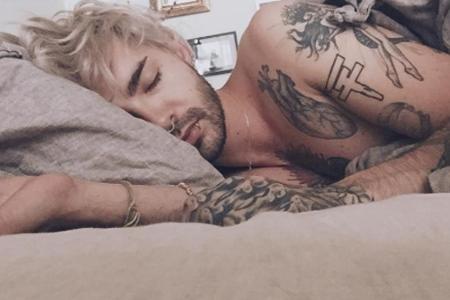 Das ist tatsächlich Bill Kaulitz (27) von Tokio Hotel. Von seiner schwarzen Mähne hat er schon vor einiger Zeit Abschied gen...