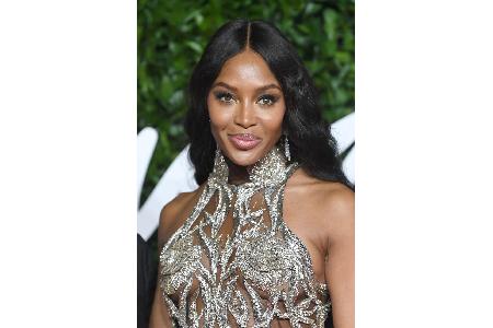 Model Naomi Campbell attends The Fashion Awards 2019 at the...