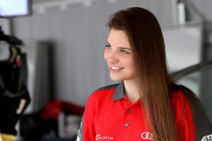 Das ist die schöne Freundin des Nachwuchs-Schumi 
